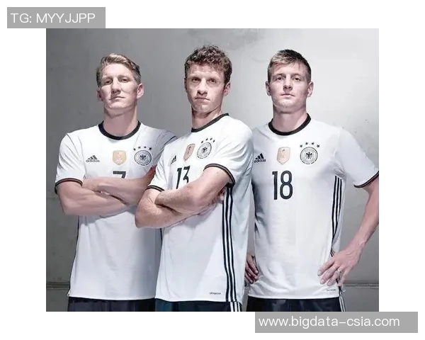 德国足球历史十大球星排名揭秘 谁是德国足球的真正传奇人物